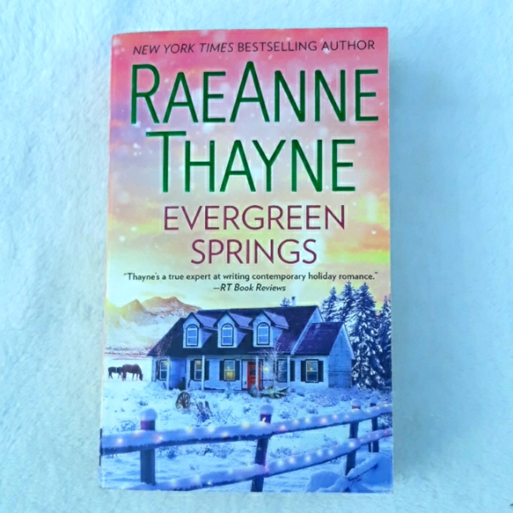Evergreen Springs, a paperback book written by RaeAnne Thayne 2015